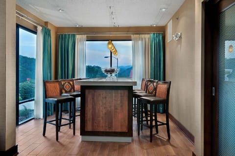 Clarion Pointe Cherokee Hotel in Cherokee