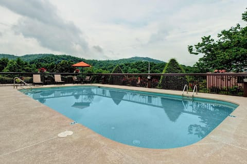 Clarion Pointe Cherokee Hotel in Cherokee