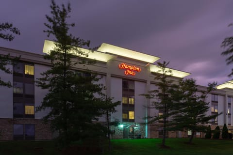 Hampton Inn Bloomington Hotel in Bloomington