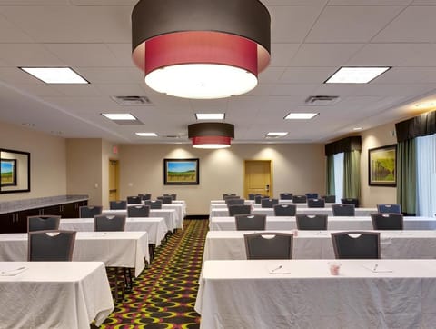 Meeting room(s)