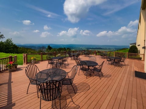 Hampton Inn Hazleton Hotel in Luzerne County