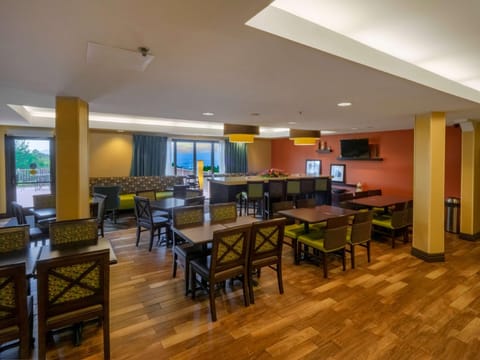 Hampton Inn Hazleton Hotel in Luzerne County