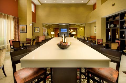Hampton Inn & Suites Lakeland-South Polk Parkway Hotel in Lakeland