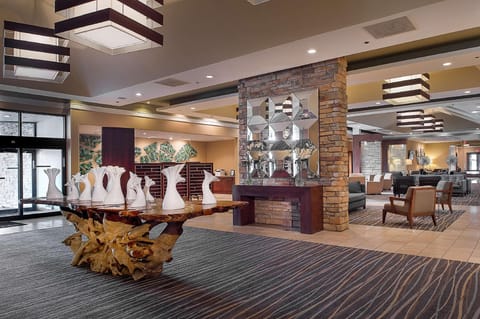 DoubleTree by Hilton Collinsville - St. Louis Hotel in Pontoon Beach