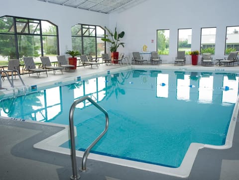 DoubleTree by Hilton Collinsville - St. Louis Hotel in Pontoon Beach