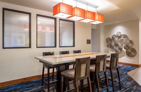 DoubleTree Suites by Hilton Minneapolis Hotel in Loring Park