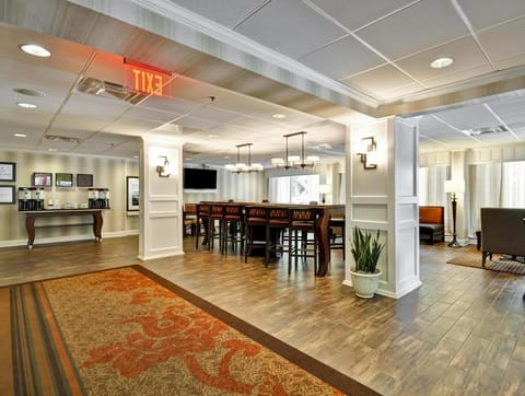 Hampton Inn Charleston/Mt. Pleasant-Patriots Point Hotel in Mount Pleasant