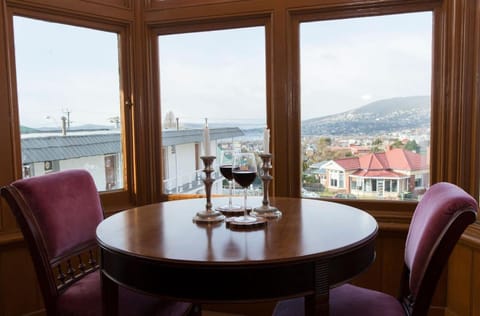 Motel Mayfair on Cavell Motel in Tasmania