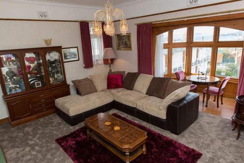 Motel Mayfair on Cavell Motel in Tasmania