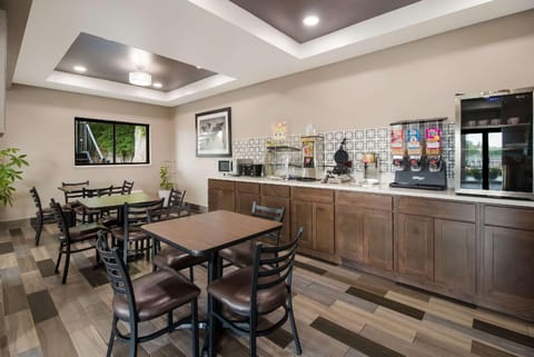 Econo Lodge Martin Hotel in Tennessee