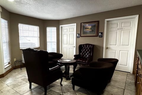 Woodbridge Inn By OYO Rome Hotel in Rome