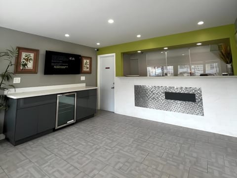 SeaScape Inn - A FairBridge Hotel                                                Motel in San Francisco