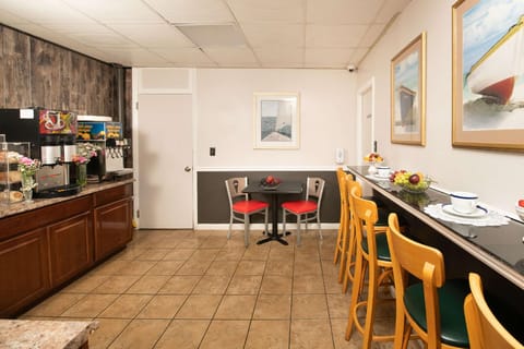 Rodeway Inn Middletown - Newport Hotel in Newport