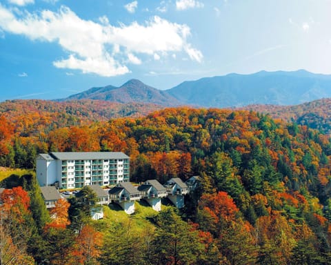 Hilton Vacation Club MountainLoft Gatlinburg Hotel in Gatlinburg