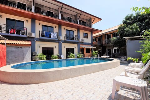 OYO 609 Lanta Dream House Apartment Hotel in Sala Dan