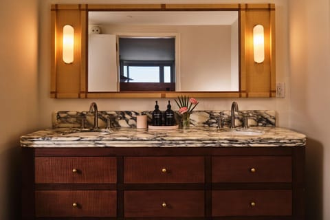 Dune House Hotel and Spa Resort in Atlantic Beach