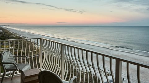 Dune House Hotel and Spa Resort in Atlantic Beach