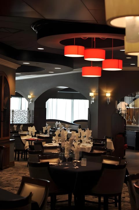 Caesars Southern Indiana – A Caesars Rewards Destination Hotel in Louisville