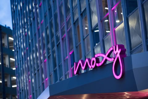 Moxy New Orleans Downtown/French Quarter Area Hotel in Warehouse District