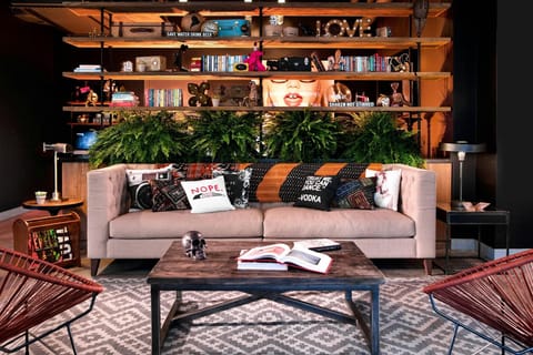 Moxy New Orleans Downtown/French Quarter Area Hotel in Warehouse District