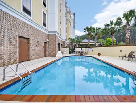 Hampton Inn & Suites North Charleston-University Blvd Hotel in Goose Creek