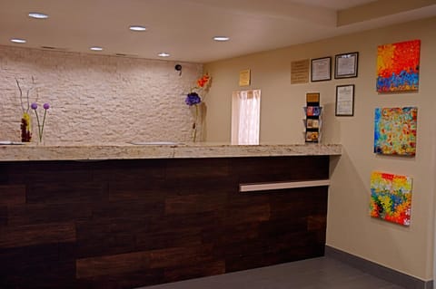 Super 8 by Wyndham Irving/DFW Apt/North Hotel in Irving