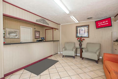 Red Roof Inn Starkville - University Hotel in Starkville