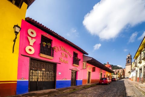 OYO Hotel El Mineral, Tlalpujahua Hotel in State of Mexico