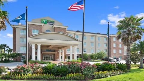 Holiday Inn Express Gonzales By IHG Hotel in Gonzales