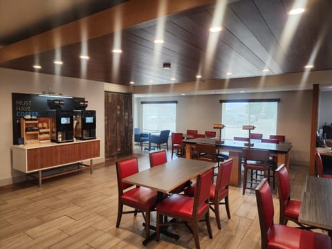 Holiday Inn Express Hotel & Suites Dickinson By IHG Hotel in Dickinson