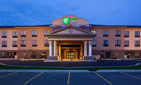 Holiday Inn Express Hotel and Suites Mason City By IHG Hotel in Mason City
