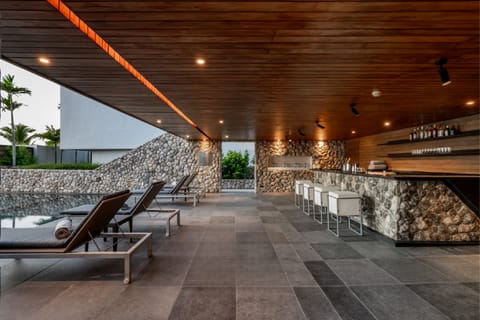 Casa de La Flora Hotel Resort in Khuekkhak