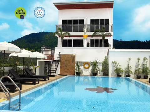 Private pool