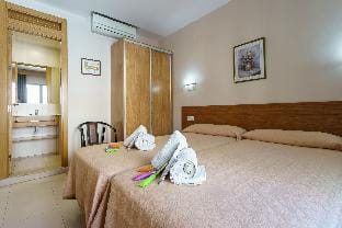 Hostal Costabella Hostel in Fuengirola