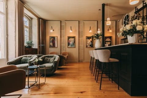 Bar/lounge