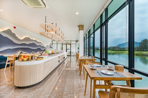 Wyndham Phuket Airport Hotel in Mai Khao