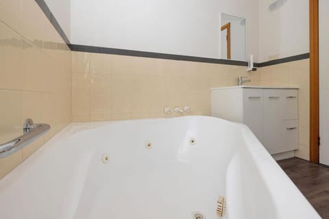 Kitty's Place Apartment hotel in Strahan