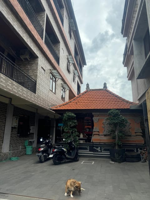 Brekele Berawa Beach House Resort in North Kuta