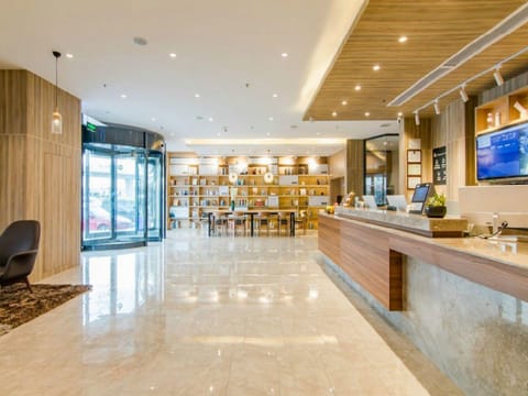 Hanting Premium Hotel Tianjin Huabei Group Metro Station Hotel in Tianjin
