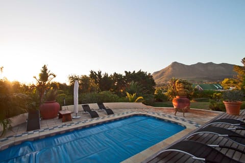 4 Wild Rose Country Lodge Lodge in Cape Town