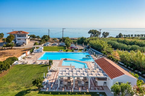 Mrs Chryssana Beach Hotel Hotel in Crete