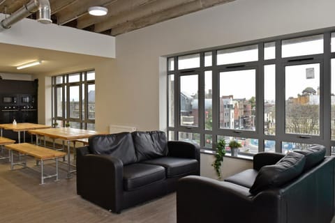 Shared lounge/TV area