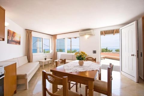 Mythos Beach Hotel Apartment hotel in Crete