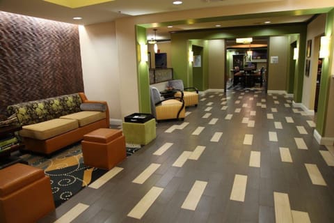 Holiday Inn Express & Suites Huntsville Airport By IHG Hotel in Madison