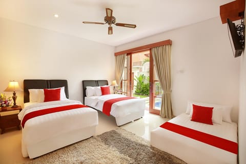 Lucia Villa Seminyak Beachside Hotel in Kuta