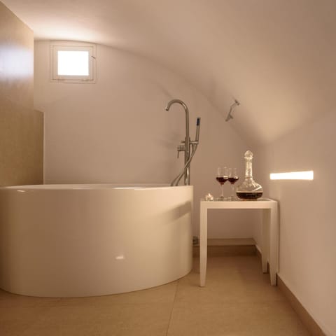Muses Cycladic Suites Hotel in Oia