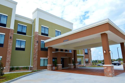 Wyndham Garden New Roads / False River Hotel in False River