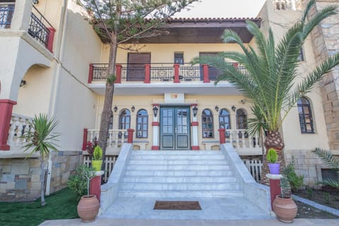 Creta Residence Hotel in Crete