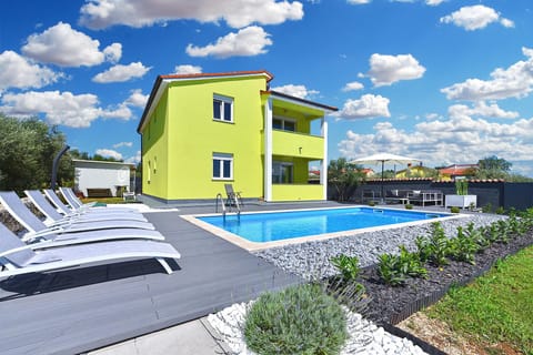 Villa 2115 Resort in Pula