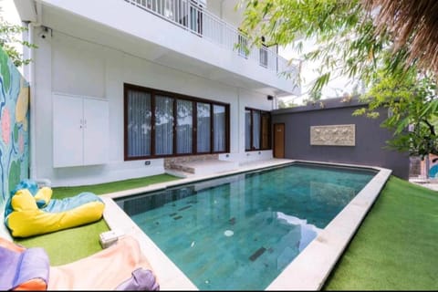 Ozora Tiying Tutul Hostel Hostel in North Kuta